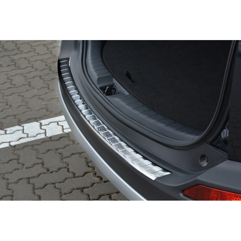 Avisa, Bagkofangerbeskytter, Rustfritstål, passer til Toyota RAV-4 2013-2015 'Ribs'