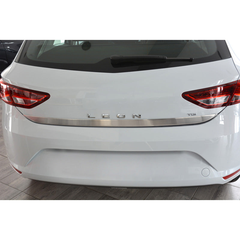 Avisa Stainless Steel trunk strap list suitable for Seat Leon (5F) HB 5-doors 2013-2020