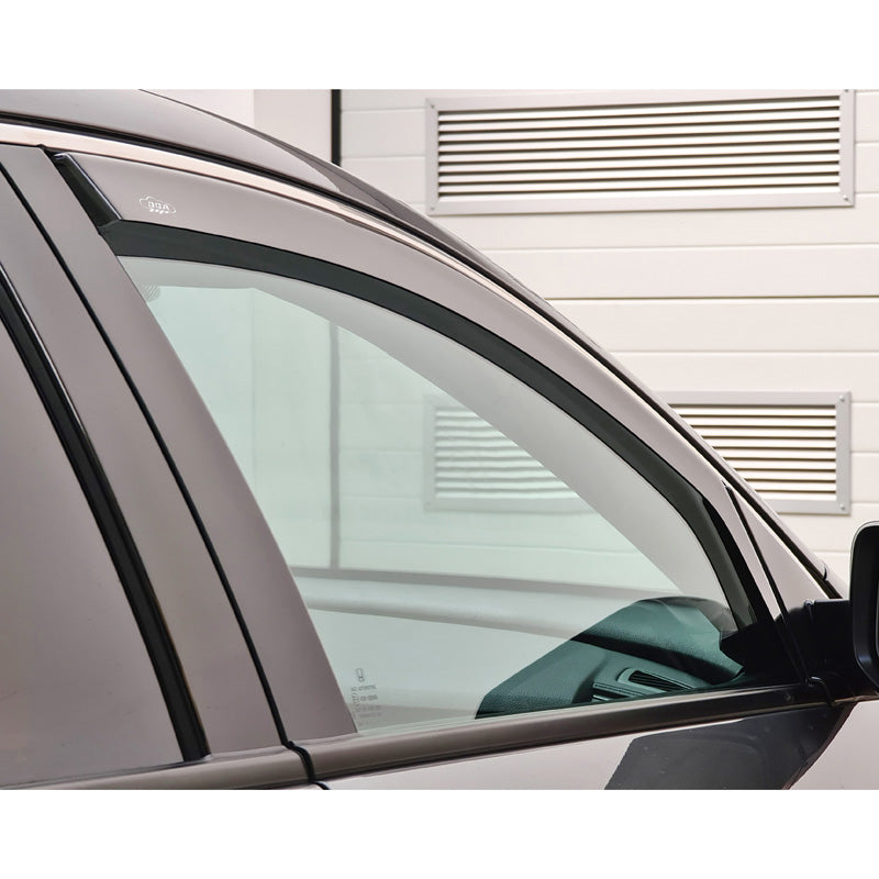 DGA, Vindafvisere, Røgfarvet, til fordøre, 2 styk, passer til Mini Countryman (U25) (2023-)