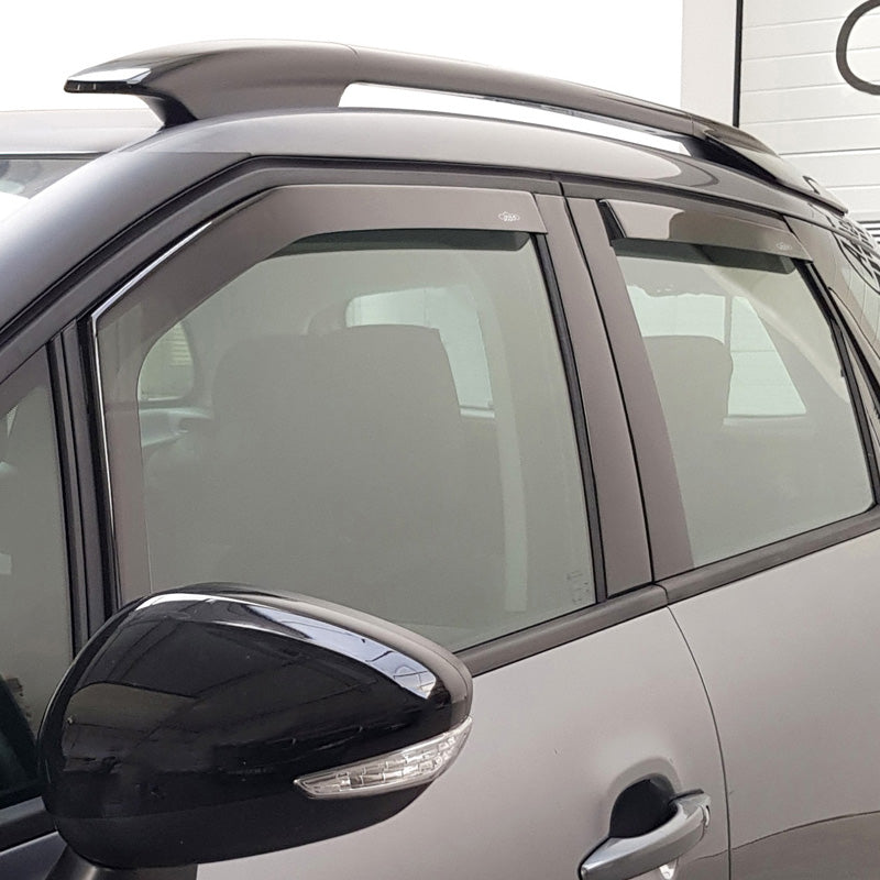DGA, Vindafvisere, Røgfarvet, 4 stk., passer til Fiat 600(e) (FH1) (2023-)