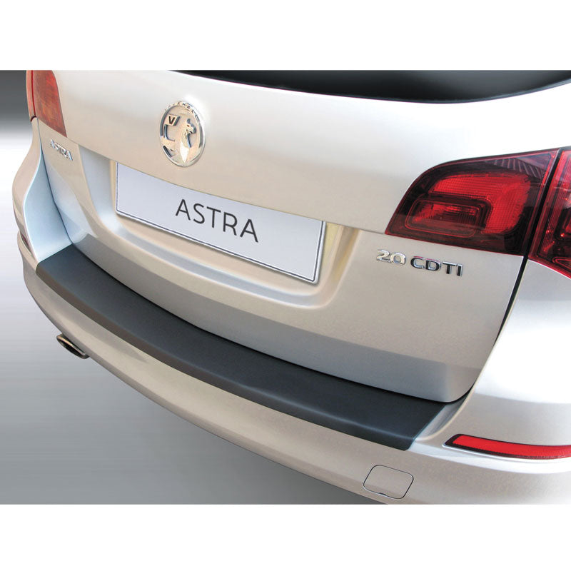 RGM, Bagkofangerbeskytter, ABS, Sort, Passer til Opel Astra J Sports Tourer (2010-2012)