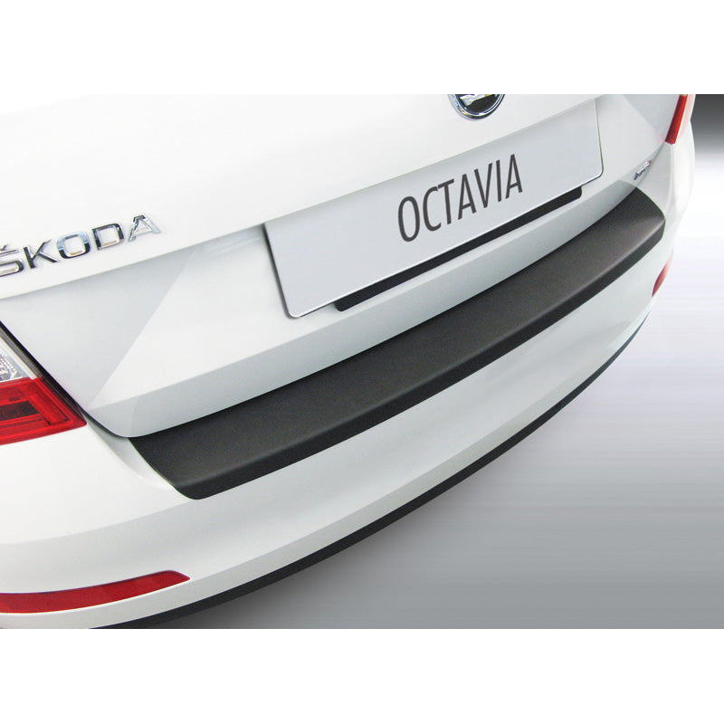 RGM, Bagkofangerbeskytter, ABS plastik, passer til Skoda Octavia III 5 doors 2013-2017 Black
