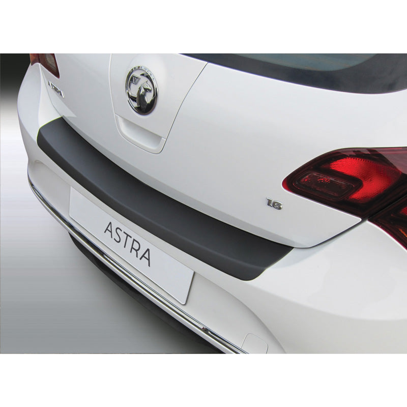 RGM, Bagkofangerbeskytter, ABS plastik, passer til Opel Astra J 5 doors 2012-2015 Black